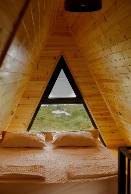 Mandar Inn room 6